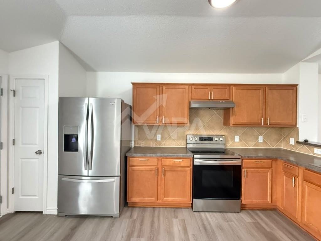 9506 Everton - Photo 4 of 20