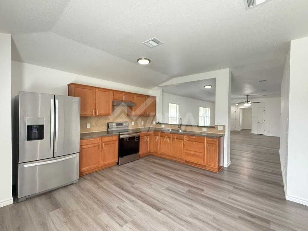 9506 Everton - Photo 5 of 20