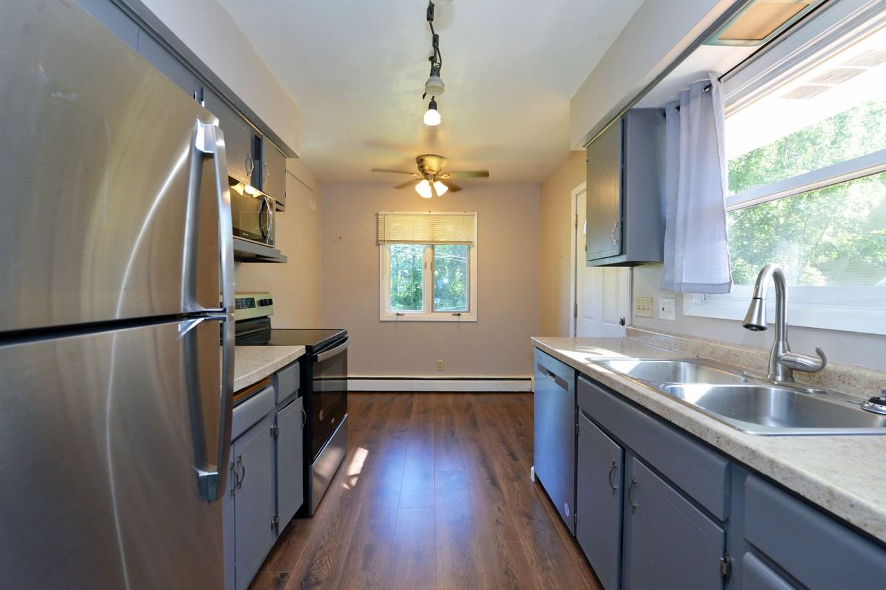 547 Allen Ave - Photo 6 of 14