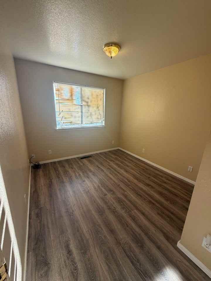 507 Northgate Dr #B - Photo 6 of 15