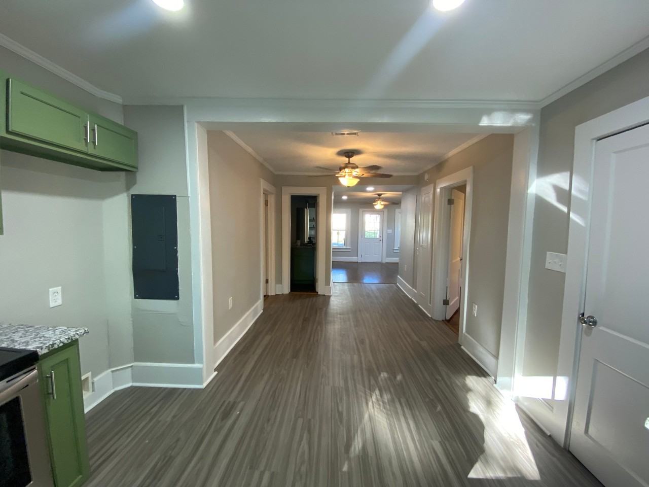 714 Snow St - Photo 7 of 17