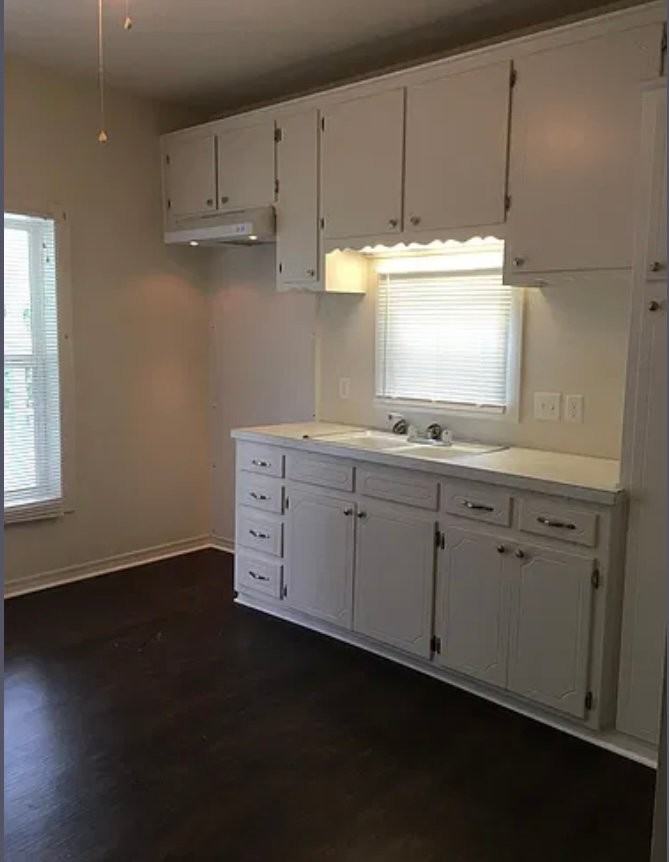 907 B St Se - Photo 7 of 8