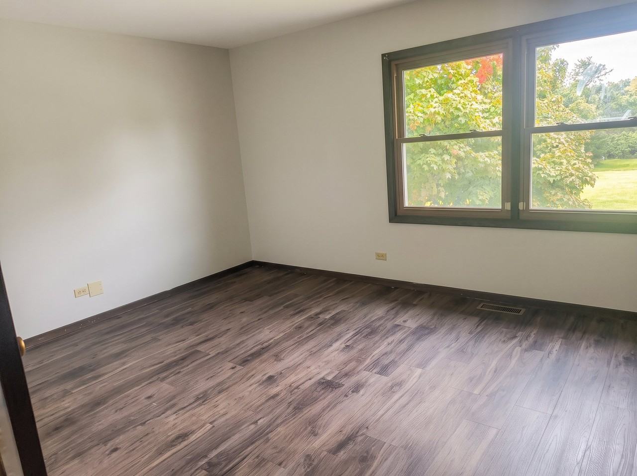 216 Cherry Ct - Photo 6 of 9