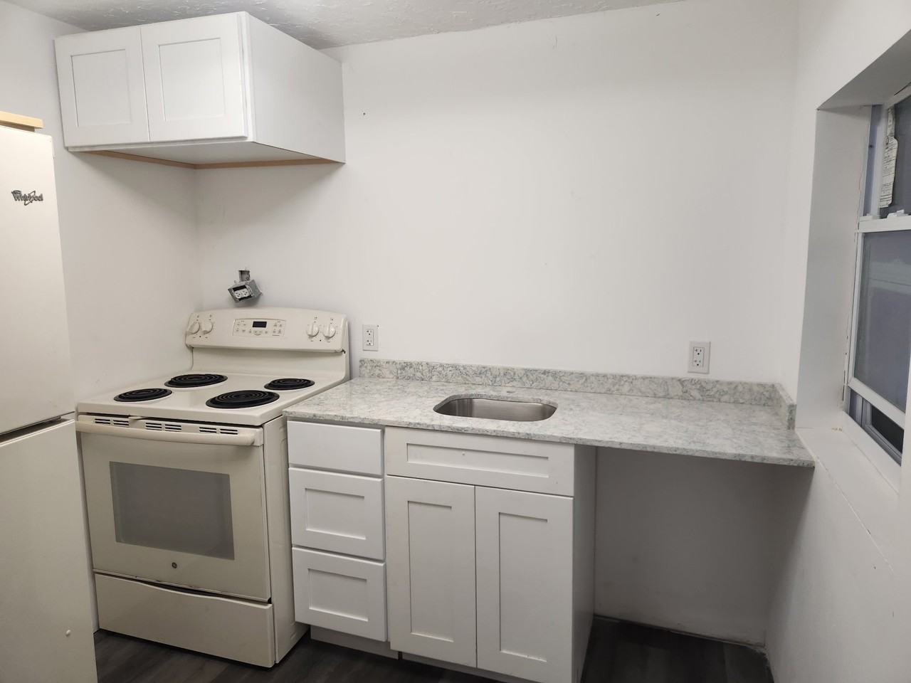 333 Iowa Ave - Photo 4 of 15