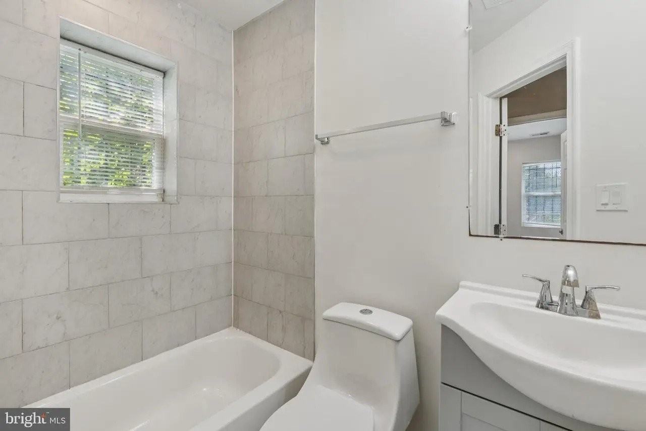 430 Condon Ter Se #5 - Photo 2 of 14