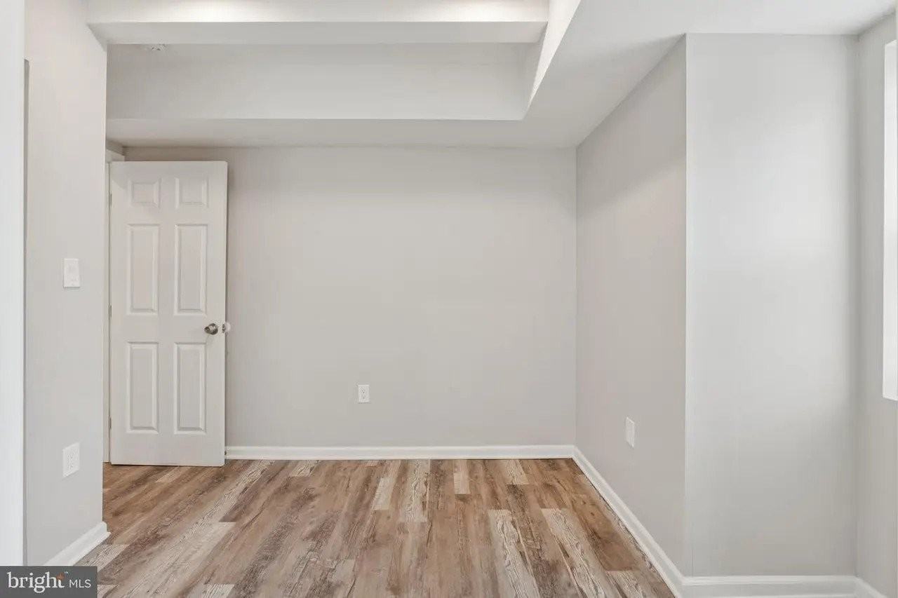430 Condon Ter Se #5 - Photo 7 of 14