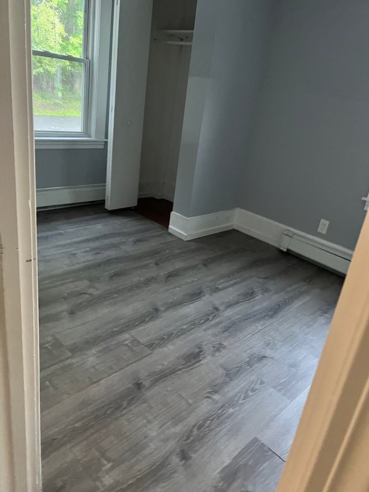 289 Providence Rd #4 - Photo 5 of 7