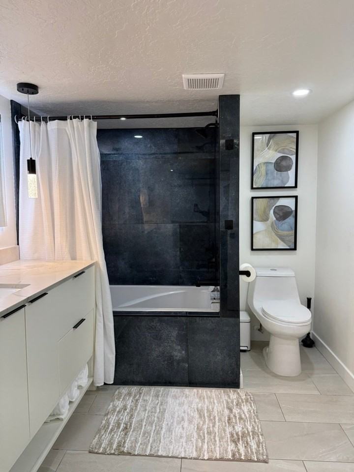 480 J St #480JSTREET - Photo 7 of 13