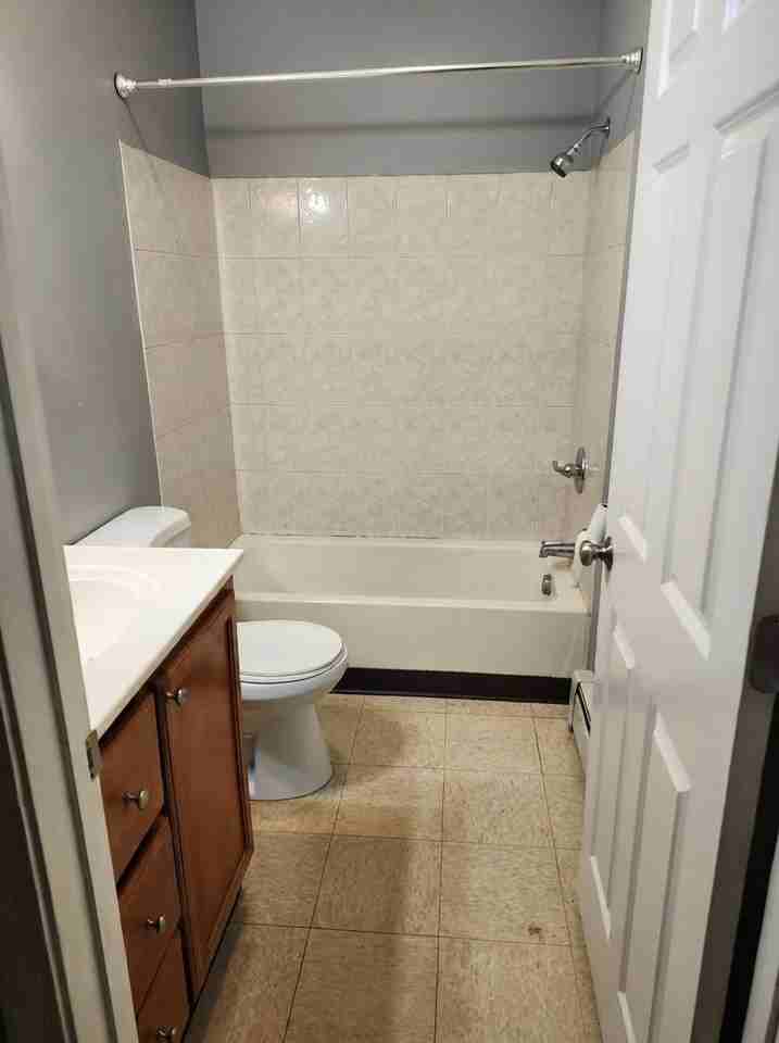 289 Blue Hills Ave #0 - Photo 4 of 8