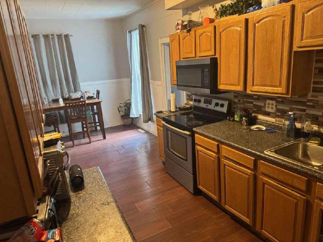 192 Park Ave - Photo 2 of 13