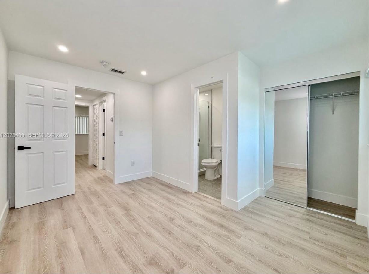 9641 Sw 20th Ter - Photo 3 of 12