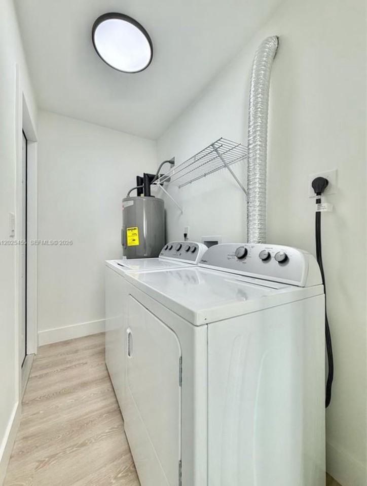 9641 Sw 20th Ter - Photo 5 of 12