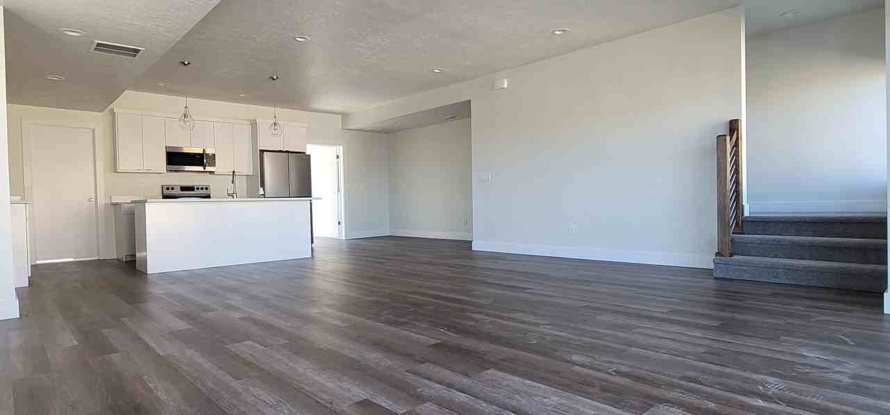 3610 S Angelite Ct - Photo 5 of 7