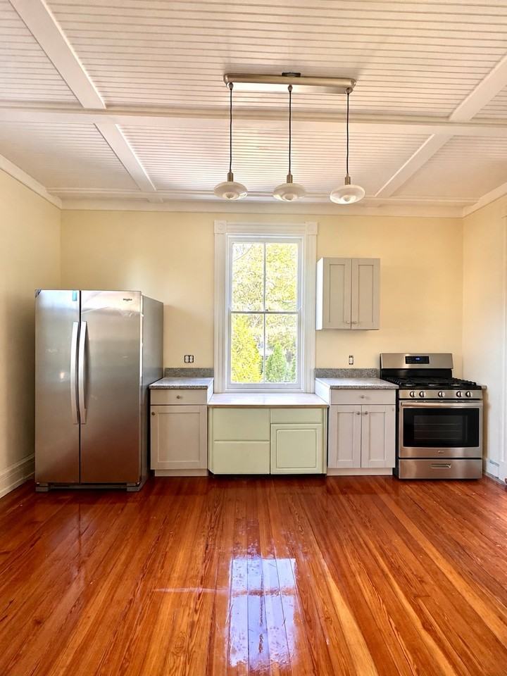 3036 Junietta Ave - Photo 7 of 17