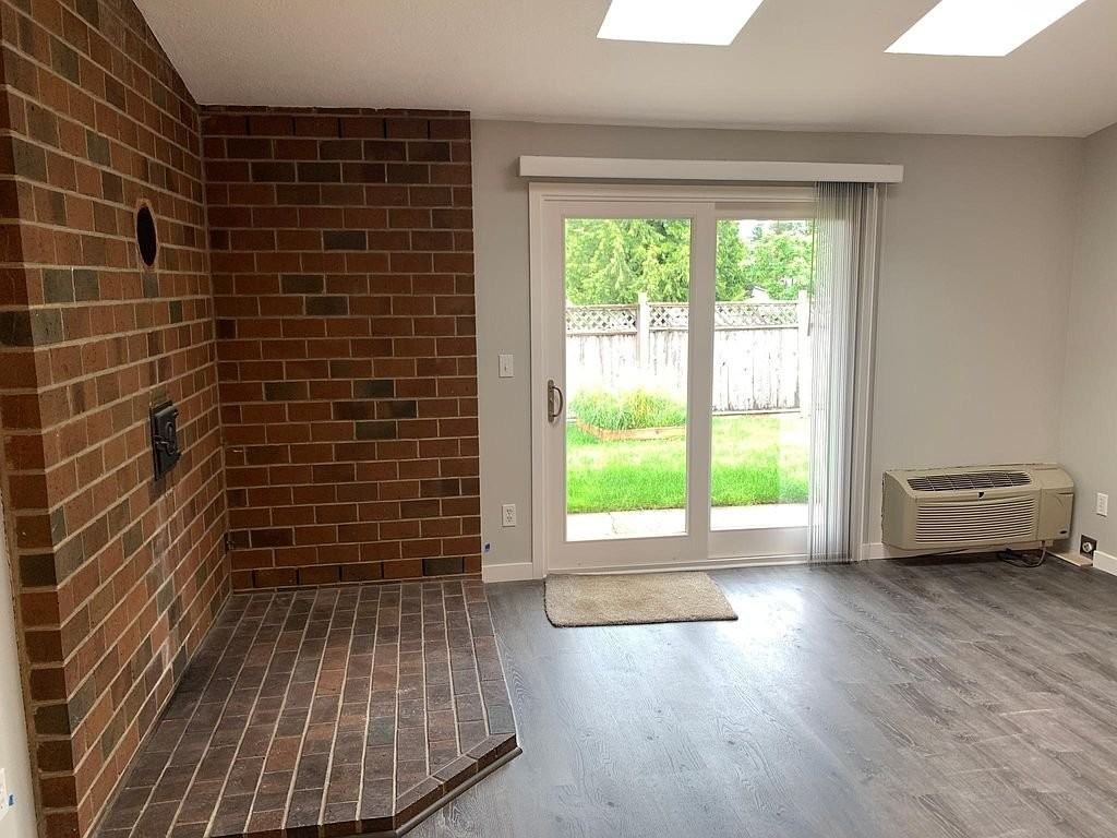 3245 Se 2nd St - Photo 4 of 18