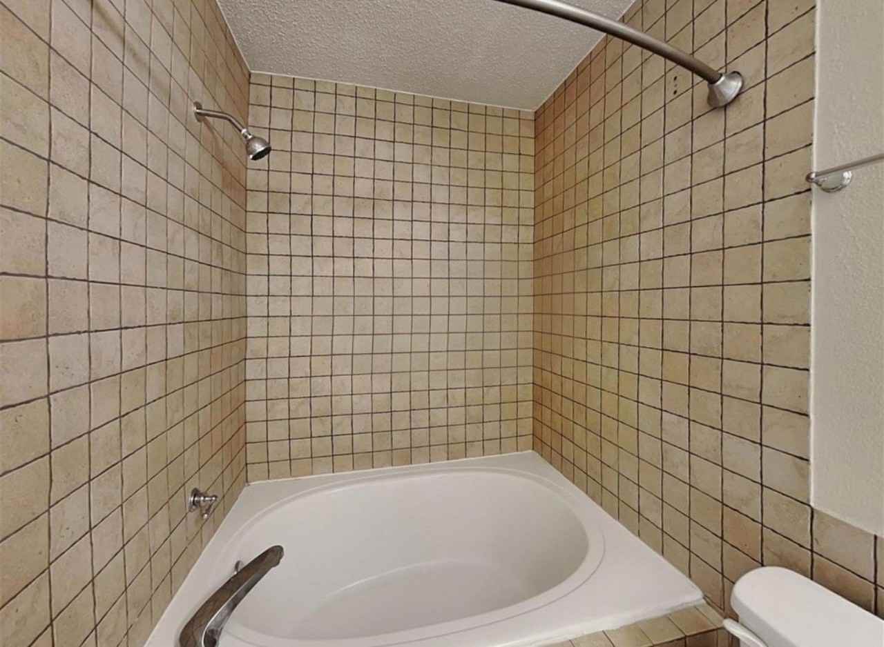 1495 Blue Grass Pkwy - Photo 5 of 10