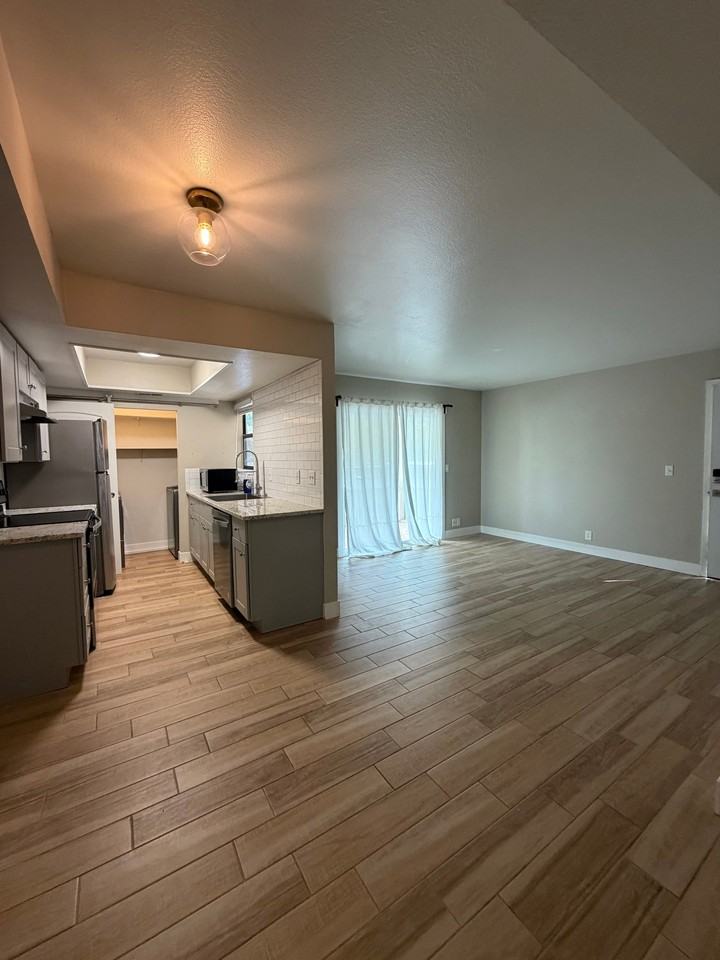 1281 E Ridge Meadow Ln #8D - Photo 3 of 16