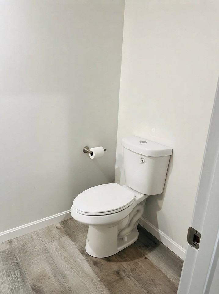 35 Hillcrest Dr #2 - Photo 5 of 10