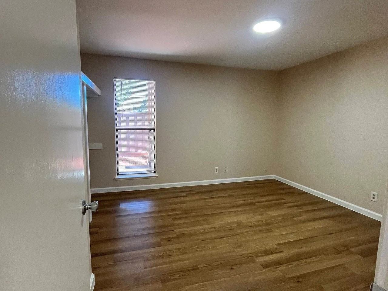 2415 Olivera Rd #10 - Photo 3 of 16