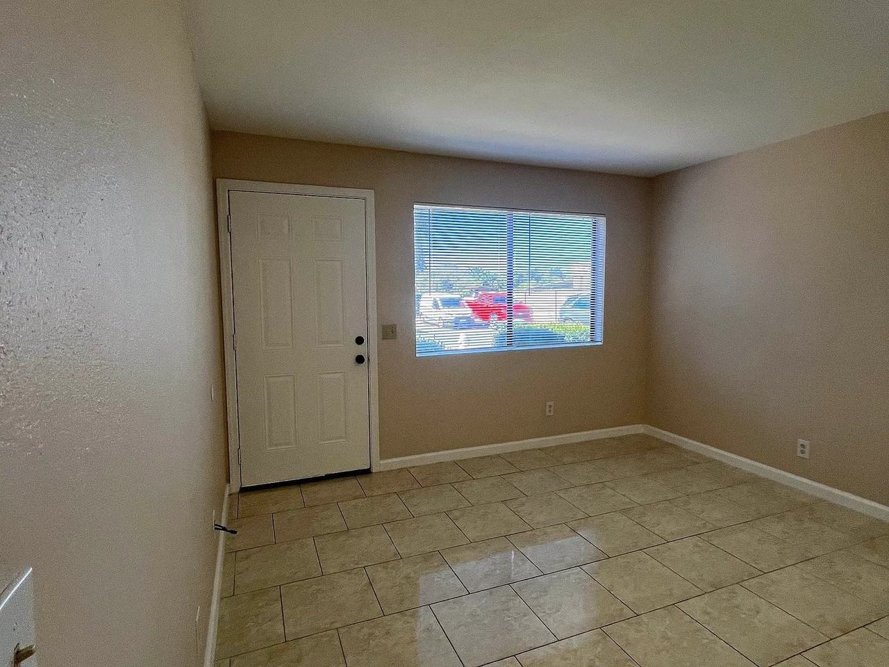 2415 Olivera Rd #10 - Photo 4 of 16