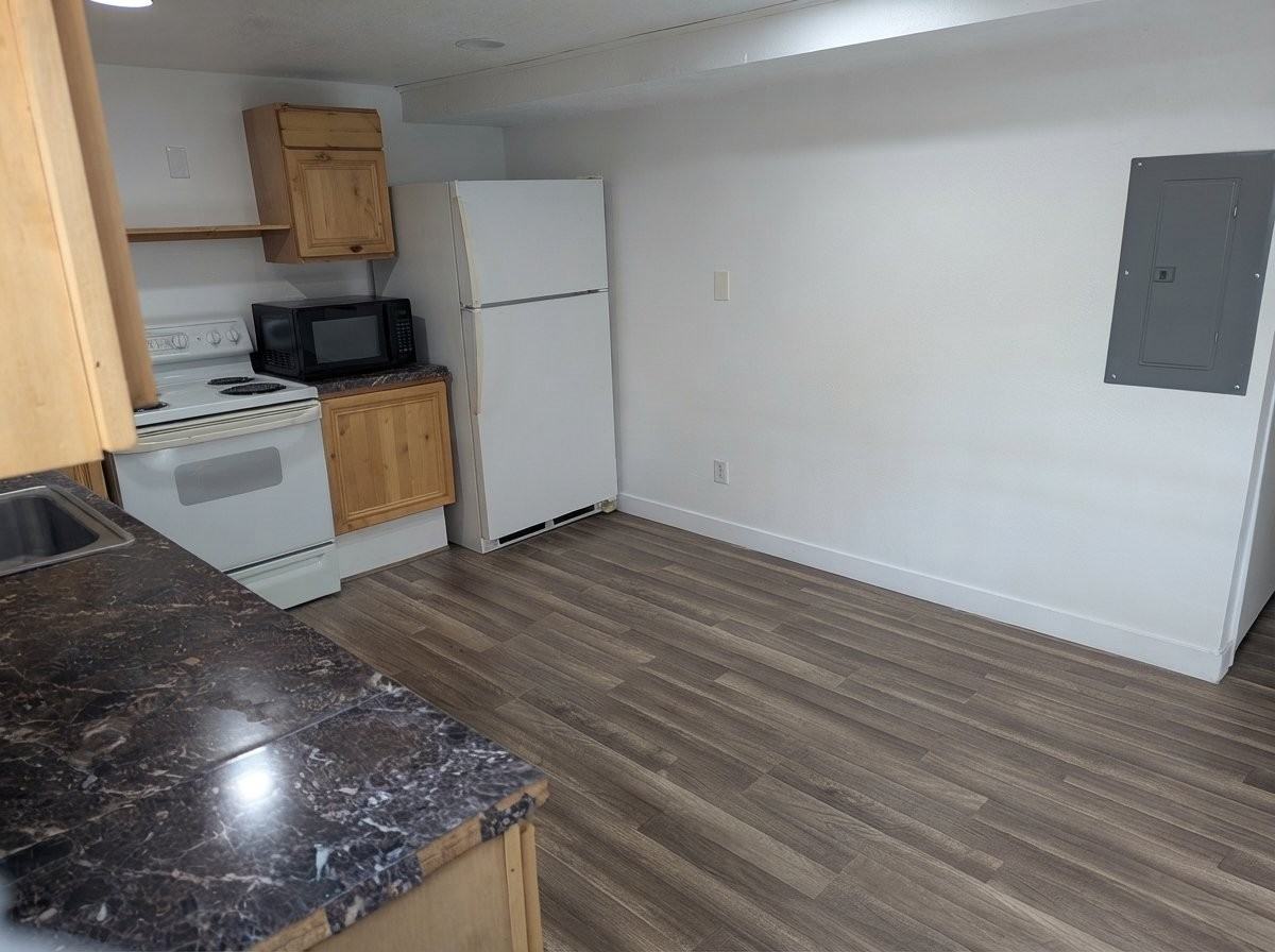 174 E Main St #BS - Photo 2 of 20