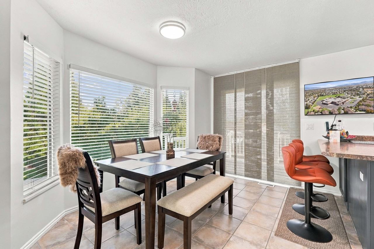 2051 W Wasa St - Photo 5 of 11