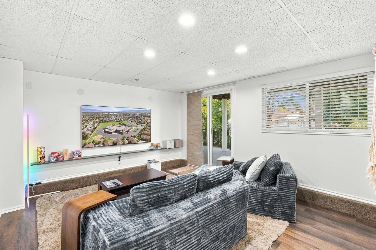 2051 W Wasa St - Photo 6 of 11