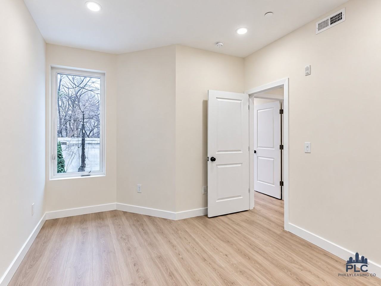 4628 Wayne Ave Philadelphia, Pa 19144, Usa #A - Photo 4 of 9