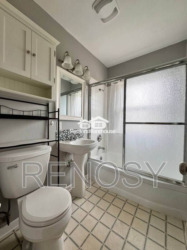 6111 Francis Ave - Photo 6 of 18