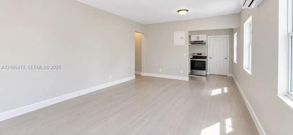2707 Lincoln St #20 - Photo 2 of 7