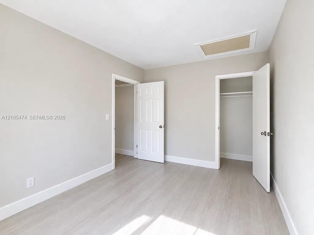 2707 Lincoln St #20 - Photo 5 of 7
