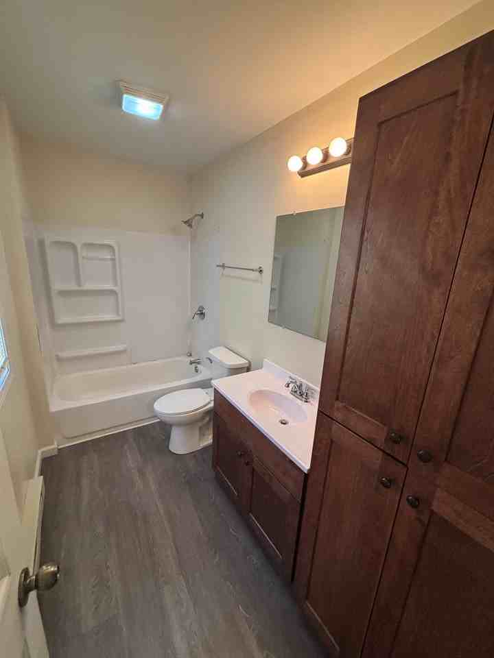 1712 Cumming Ave - Photo 2 of 7