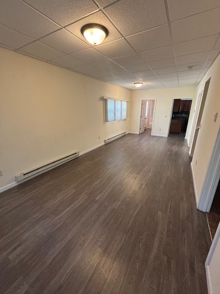 1712 Cumming Ave - Photo 3 of 7