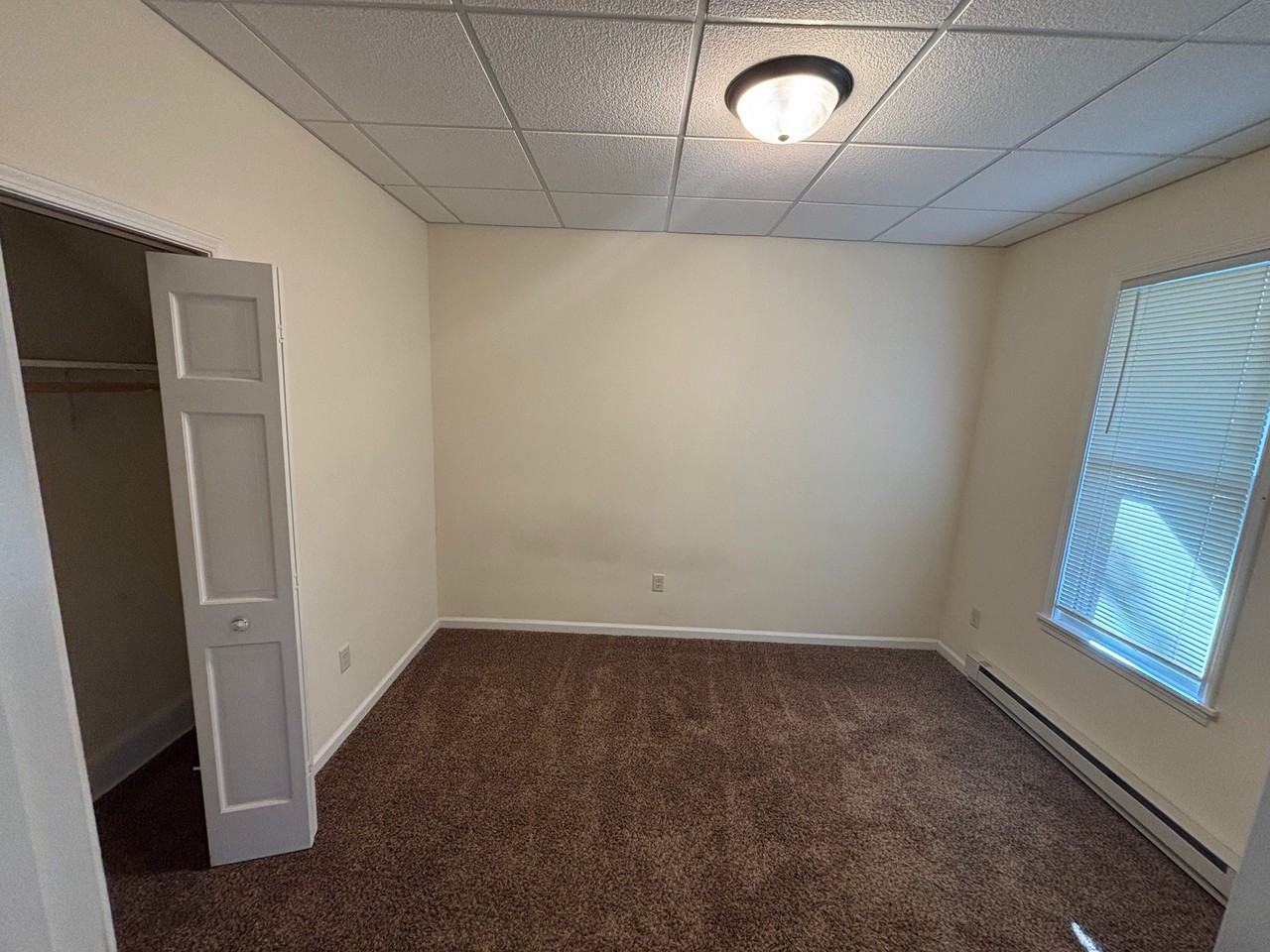 1712 Cumming Ave - Photo 5 of 7