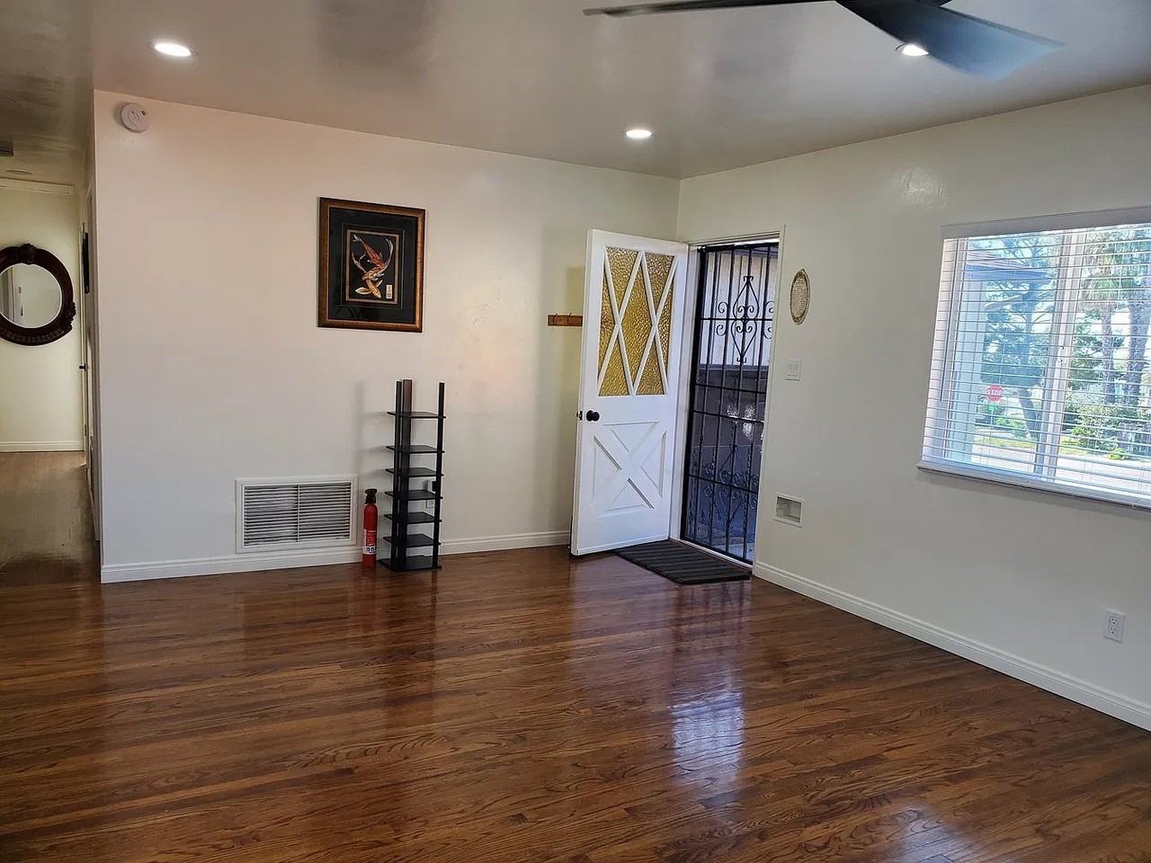1214 Manchester St - Photo 6 of 25