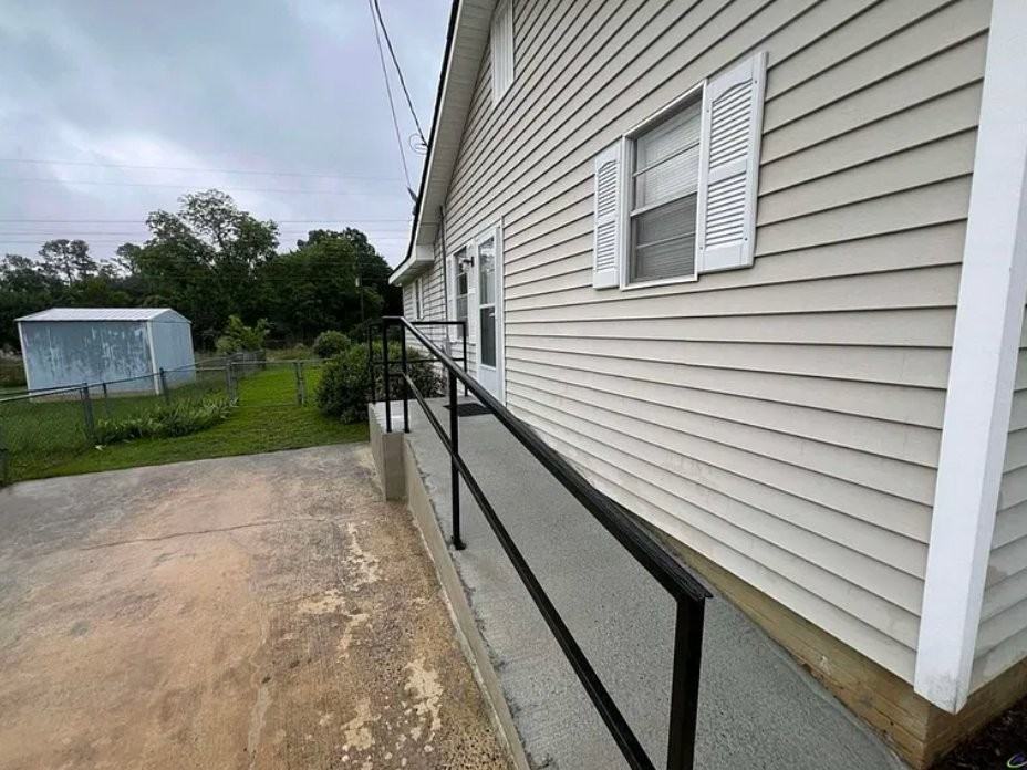 726 Mcarthur Blvd - Photo 3 of 15