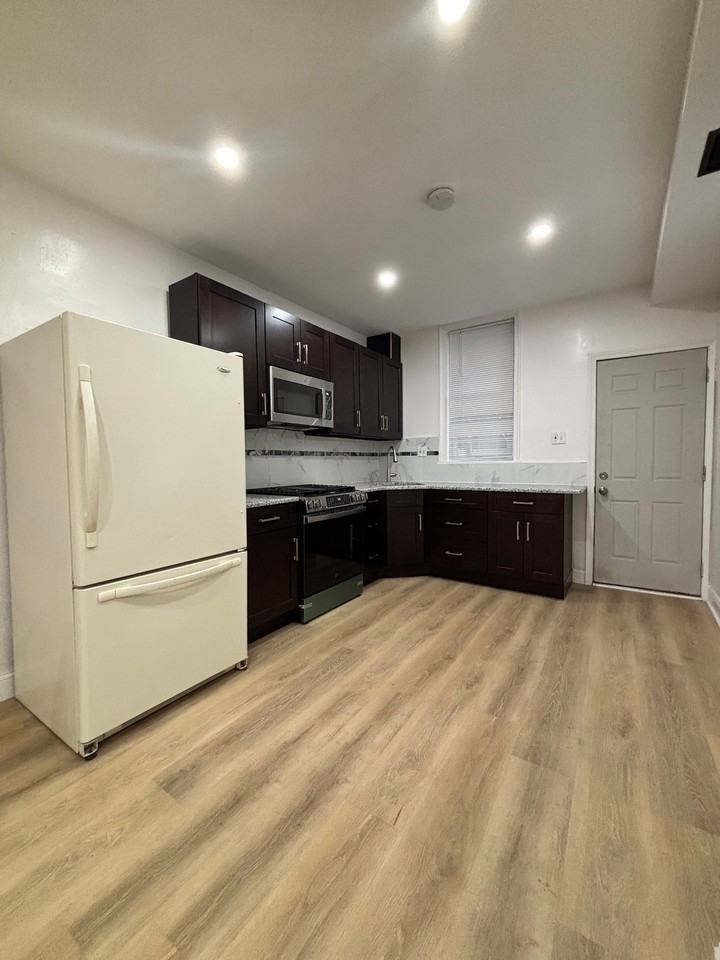 1500 S Wilton St - Photo 4 of 17
