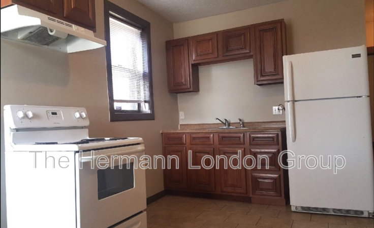 4242 Dewey Ave #4242-2S - Photo 4 of 23