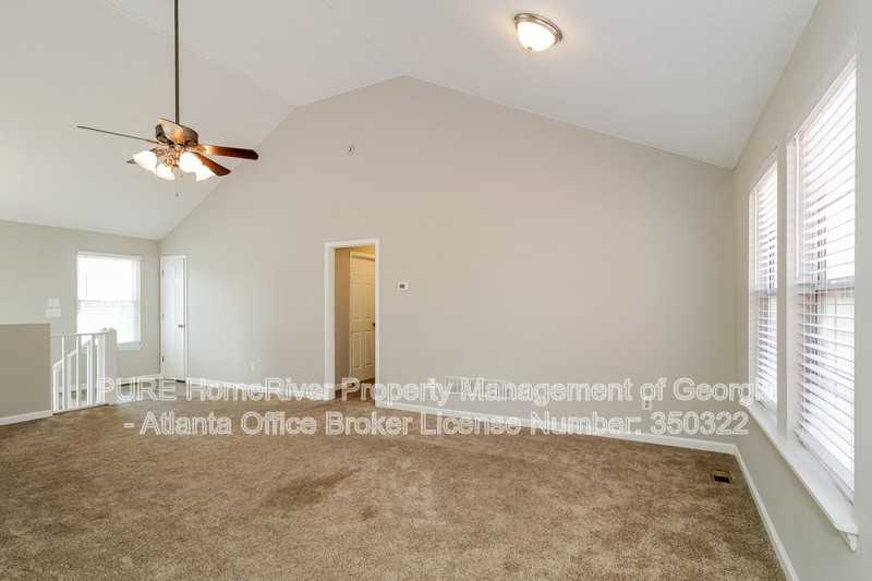 6811 Wood Gate Way - Photo 3 of 17