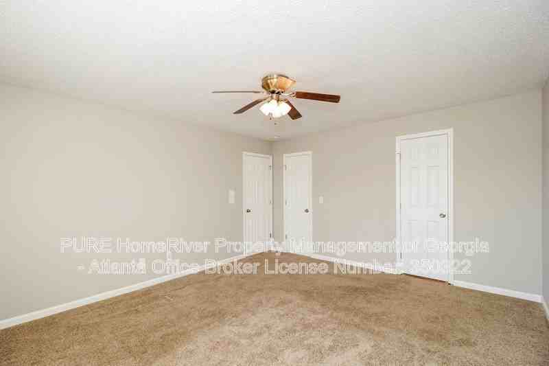 6811 Wood Gate Way - Photo 5 of 17