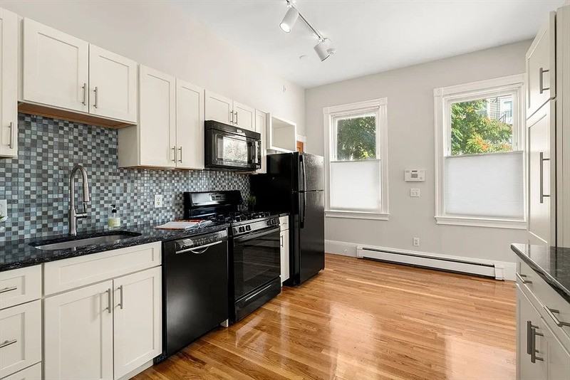 392 Norfolk St #1 - Photo 2 of 10