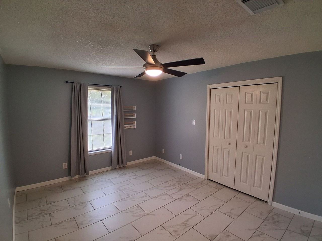 9810 Lewis Rd - Photo 6 of 14