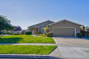 featured image of 1305 Ne Tucson Way