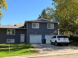 featured image of 2746 Lyman Ln