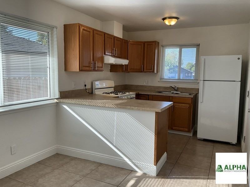 10378 El Grande Ct #A - Photo 5 of 11