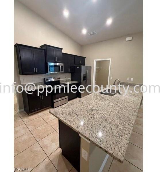 2535 Nw 24th Pl - Photo 2 of 14
