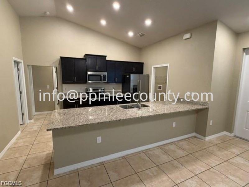 2535 Nw 24th Pl - Photo 3 of 14