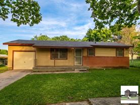 2121 Circle Dr - Photo 1 of 1