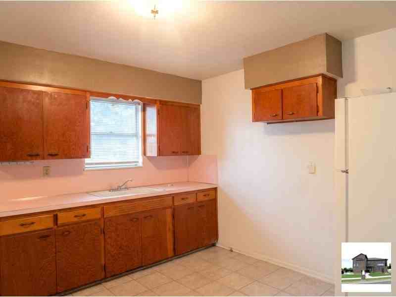 2121 Circle Dr - Photo 3 of 46