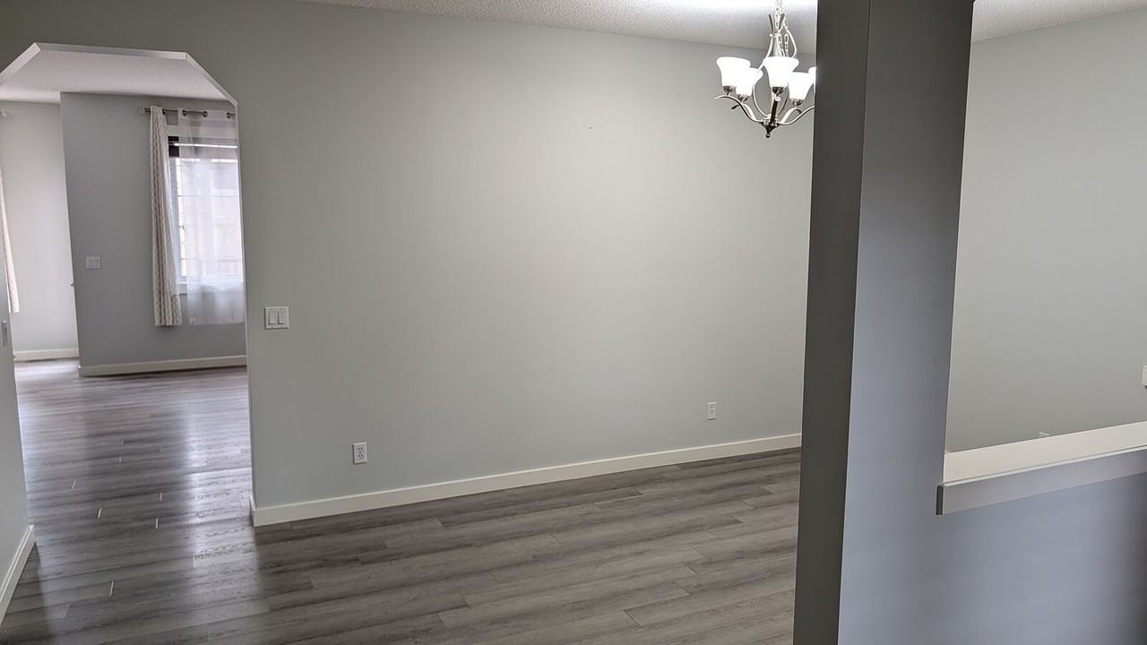 575 Evergreen Cir Sw - Photo 4 of 47